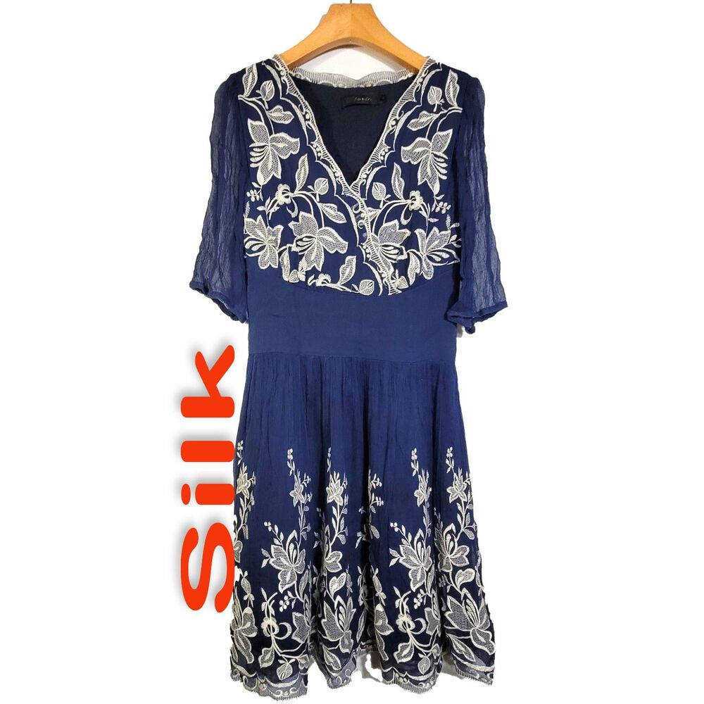 Women's Size XS Silk Short Sleeve Dress SAA484